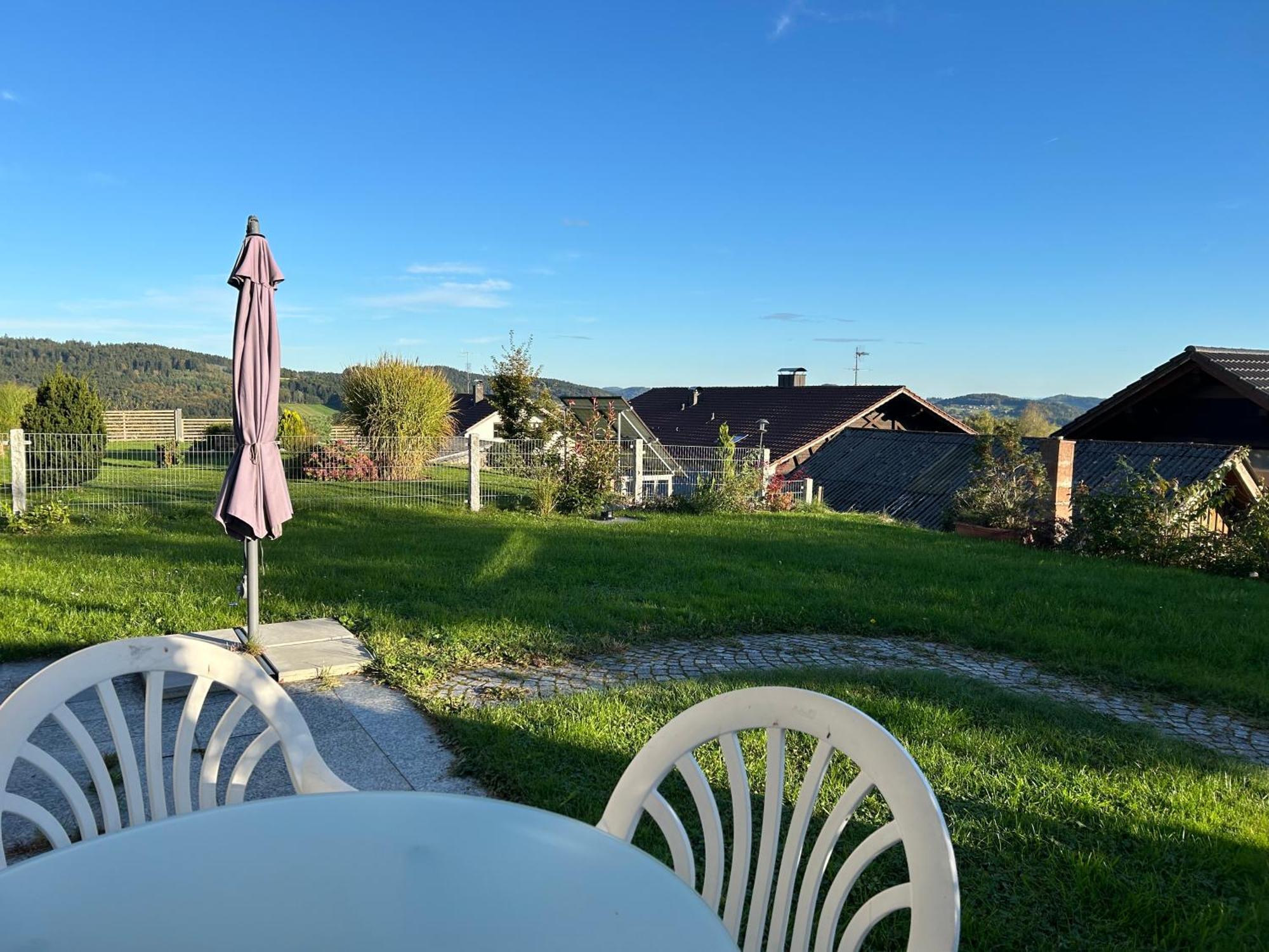 Ferienwohnungen Alpenblick Mit Garten -Panoramasauna- Kirchdorf im Wald Buitenkant foto
